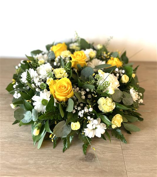 Posy Arrangement Funeral Flowers Reading Posy Arrangement Funeral Flowers Reading