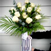 12 Best White Roses