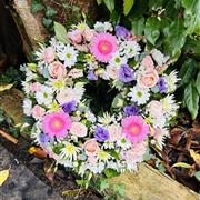 Traditional Open Round Wreath