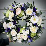 Traditional Round Wreath