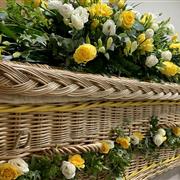 Yellow and White Garland Set