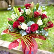 Rose and Lily Deluxe 
