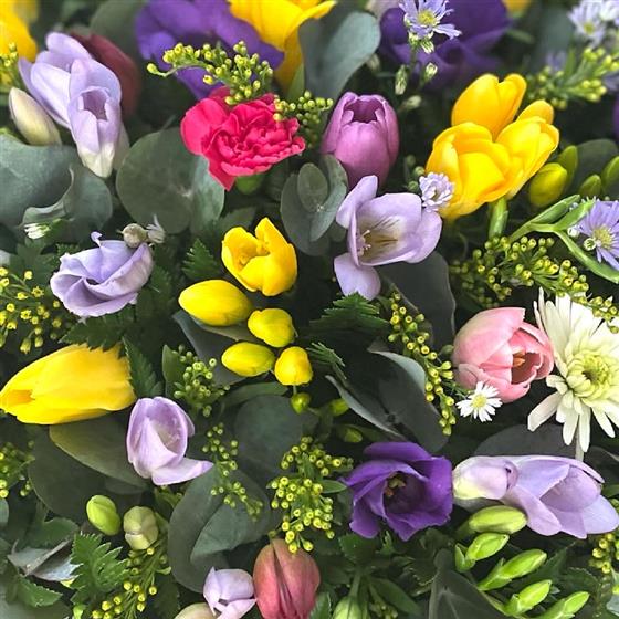 Spring Posy Pad - Funeral Flowers Reading
